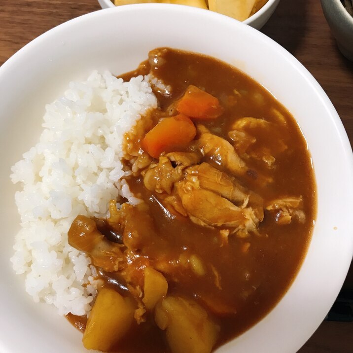 手羽元で本格派ルウーなしカレー